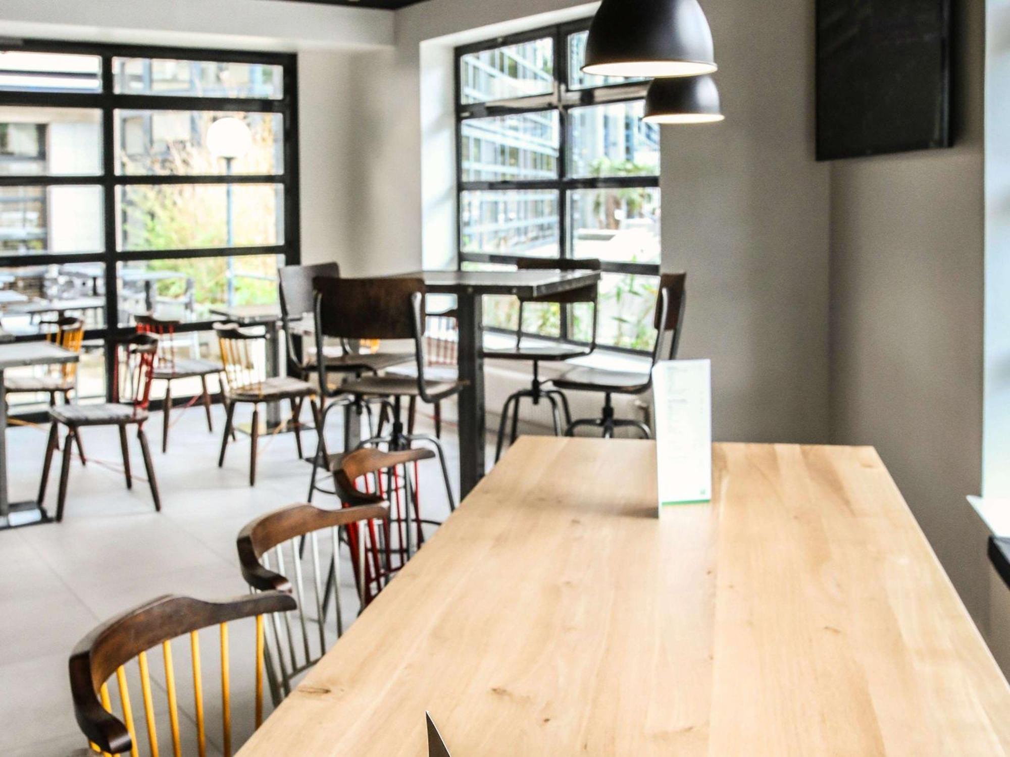 Ibis Styles Clermont-Ferrand Republique Ξενοδοχείο Εξωτερικό φωτογραφία