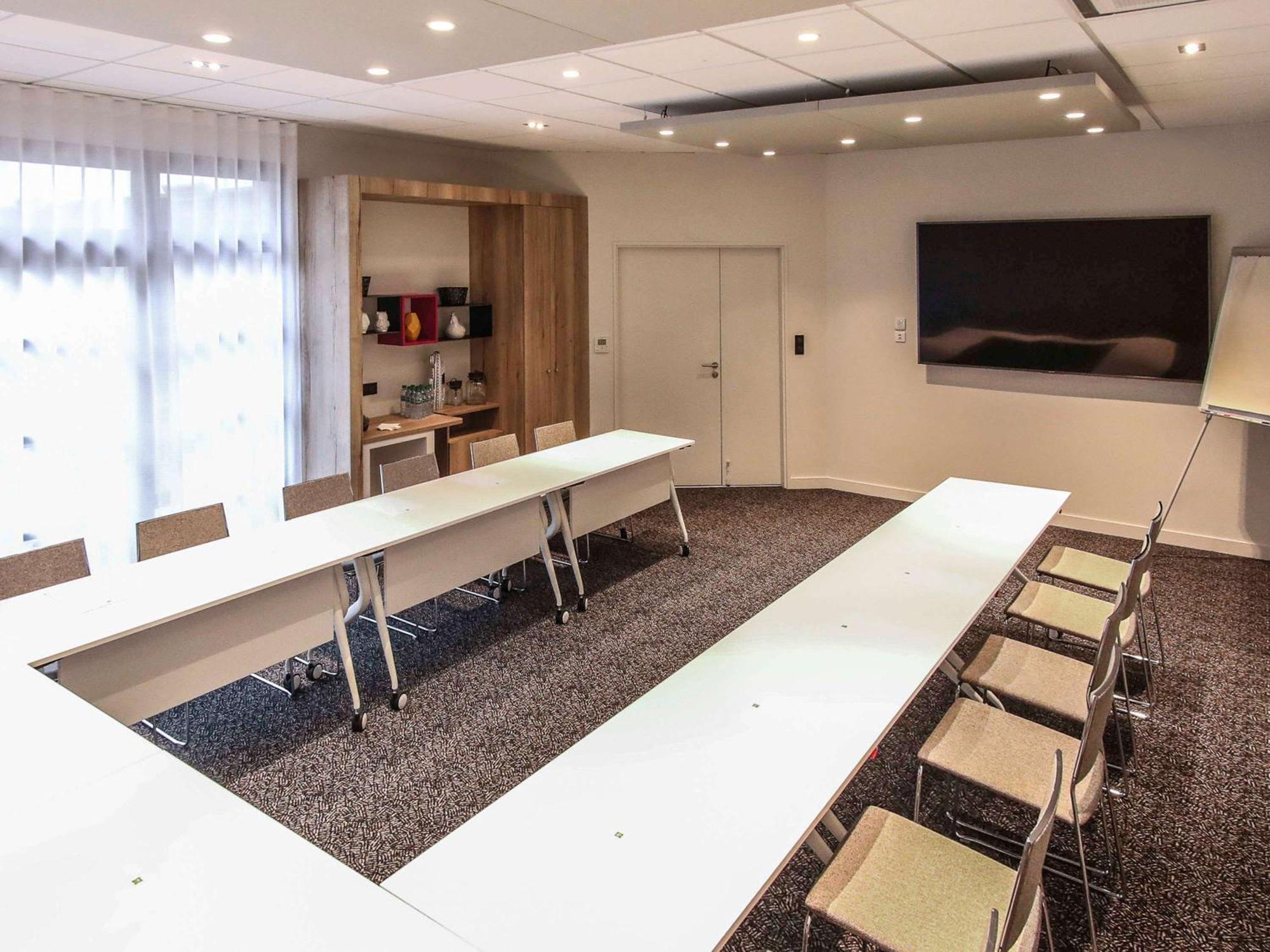 Ibis Styles Clermont-Ferrand Republique Ξενοδοχείο Εξωτερικό φωτογραφία
