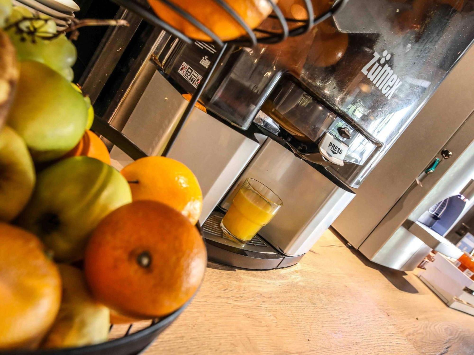 Ibis Styles Clermont-Ferrand Republique Ξενοδοχείο Εξωτερικό φωτογραφία