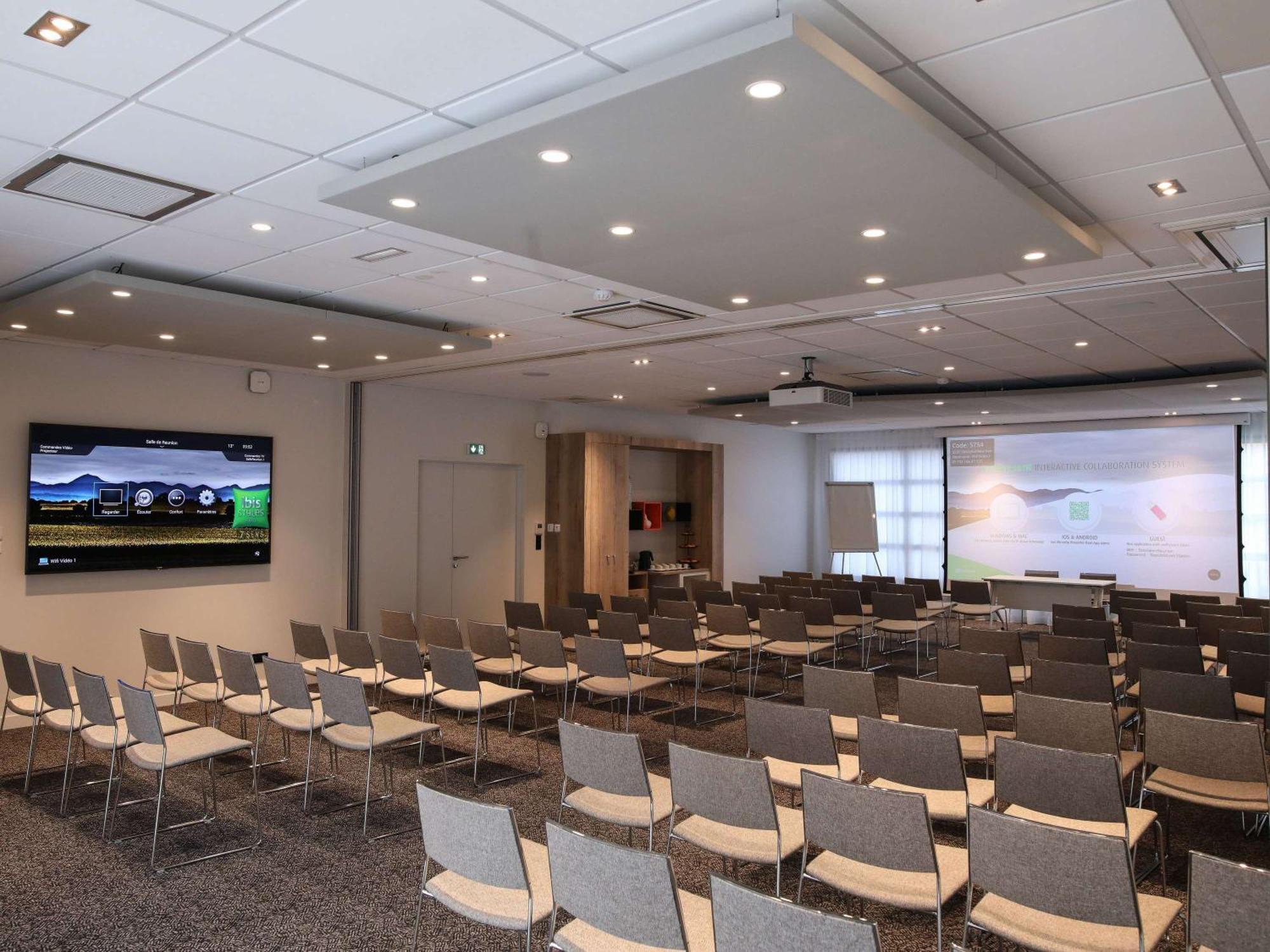 Ibis Styles Clermont-Ferrand Republique Ξενοδοχείο Εξωτερικό φωτογραφία